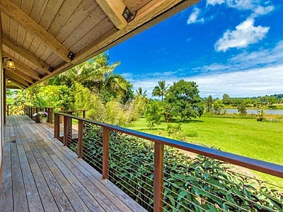 country estate-at-Kalihiwai-Ridge - veranda