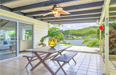 Waterfront Kailua Property - lanai patio