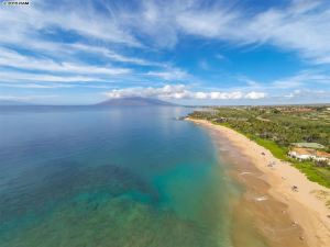 the tram house maui - beach