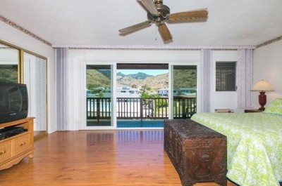 colony-marina-hawaii-kai-master bedroom