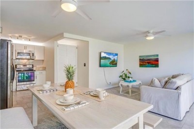 2355 Ala Wai Boulevard #501 - dining area