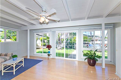 Waterfront Hawaii Kai Home - living room