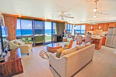 Kauai Oceanfront Condo - living room