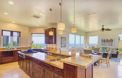 Luxury Estate at Na Pali Haweo - kitchen