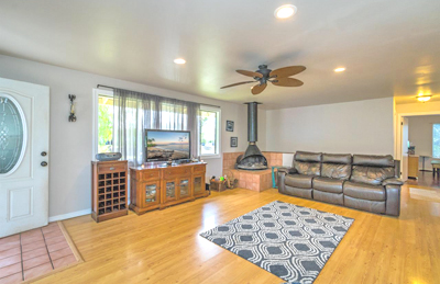 Upcountry Maui Home - living room